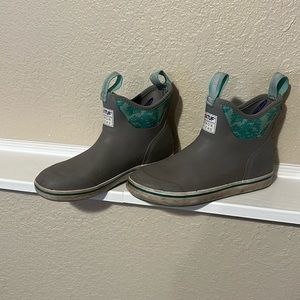 Xtra Tuff heel boots! Size 7